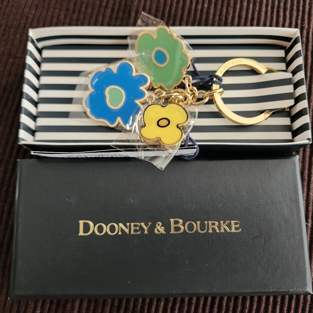 Dooney & Bourke key holder